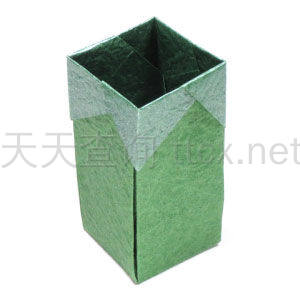 高大的方形折纸盒-1