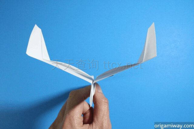 天王星弧形三号纸飞机-27